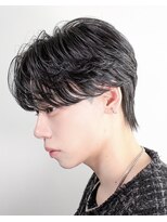 オーシャントーキョー ホワイト 原宿(OCEAN TOKYO WHITE)&nbsp;シースルーセンターパートフェザーパーマ黒髪ナチュラルヘア