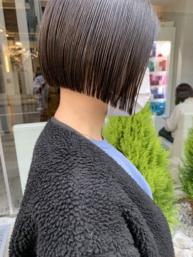 ヘアーアンドメイク シーク 八王子(HAIR&MAKE SeeK) ぷつっとミニボブ　切りっぱなしボブ