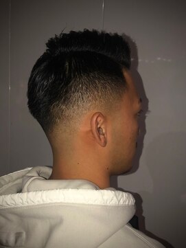 ヒロギンザ 新橋日比谷口店(HIRO GINZA) 王道フェードスタイル 新橋 理容室 床屋 日比谷 内幸町