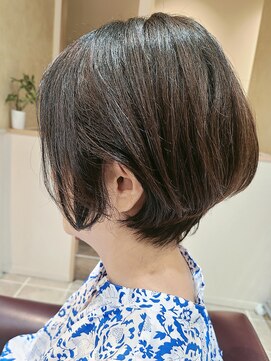 セントロバイゼクト(centro by zect) 大人ショートボブ