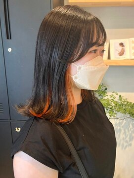 ホーム(HOME) ブリーチインナーカラーオレンジカラー前髪カット外ハネボブ