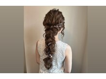 チルムーン(CHILLMOON)の雰囲気（早朝から結婚式などのヘアセット受け付けています！）
