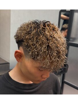 カイ(X) 縦落ちカーリー