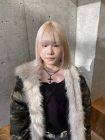 マジコ 表参道(Magico) ホワイトベージュ ボブ
