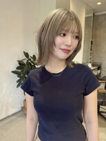 イル(ill)&nbsp;ミルクティーベージュ ベージュカラー ボブウルフ ボブ 大須