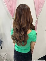 ベルグロー 北新地(BELLEGROW)&nbsp;ヨシンモリ巻きおろし｜梅田・北新地ヘアセット