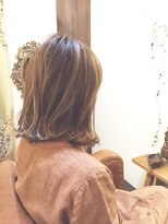 ラプンツェルン(RAPUNZELN) 外国人の少女