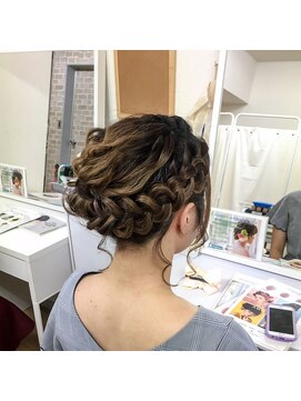 ヘアセット専門店 ナゴミ 池袋店(nagomi) ルーズアップ