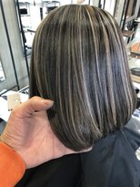 テテ(TETE) ハイライト 赤みあり