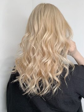 アンダーバーホワイト 静岡店(_WHITE) ハイトーンゴールド