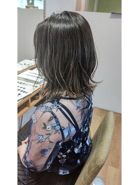 リタ(Lita) ハイライト バレイヤージュ