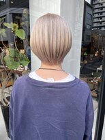 ヘアー アイス ルーチェ(HAIR ICI LUCE)&nbsp;ホワイトベージュ　ブロンドカラー　ホワイトシルバー　/中西