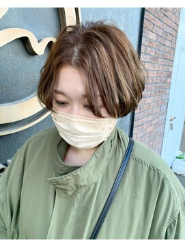 モードファクター デザイナーズサロン(mode Factor designer's salon) センターパート×ショート