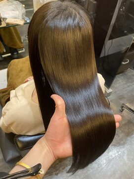 イオエ 岡本(ioe) 髪質改善/チェリーブラウン/モード/ダークアッシュ/イメチェン