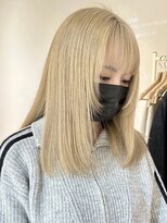 ヒビヲ(HIBIO) ショートボブ切りっぱなしレイヤーカットハイトーンケアブリーチ