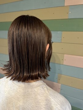 カチャカチャ(cacha cacha) トリートメントでくせからつやつやストレートへ