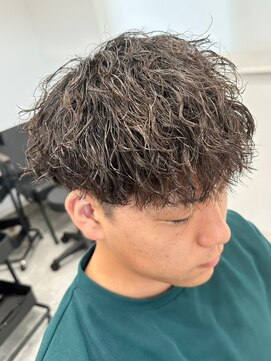 フゥ 宇都宮(FeU) 波巻きパーマメンズパーマメンズヘアツーブロックツイストパーマ
