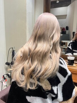 ロア 福岡天神本店(LORE) ダブルカラーベージュカラーケアブリーチカラーハイトーンカラー