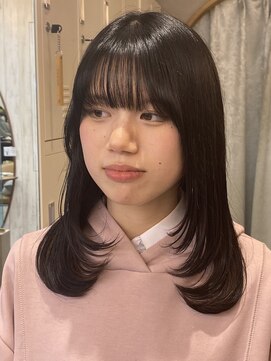 ロンドアジュール 横浜(Lond azur) グレージュに映えるレイヤーカットでツヤ髪ロング叶います 横浜