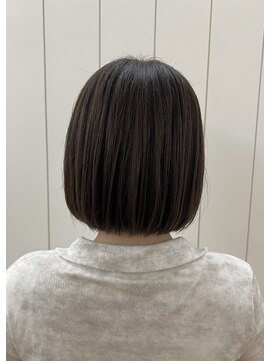 アドラーブル 万代店 (adorable) グレージュアッシュグレージュショートカットミニボブ