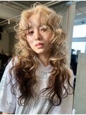 薬院　ブリーチカラー　ブロンドカラー　レイヤーカット