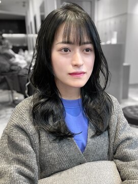 ユーフォリア 新宿通り(Euphoria) レイヤーカット/ブルーブラック/グレーブラック