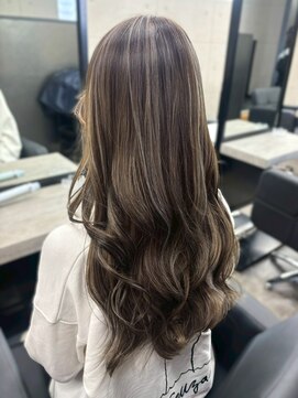 スターズレイ 本川越(STARS ray) アッシュグレージュ ハイライト バレイヤージュ 韓国ヘア 20代