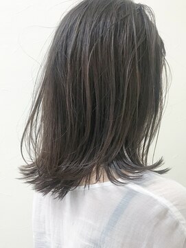 アンルポン(un.le.pont) ☆un le pont☆ラフなこなれ感☆外ハネレイヤーミディ