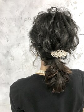 ロク 高田馬場(lok) ローポニーテール  ［lok  あらい］ 【高田馬場】