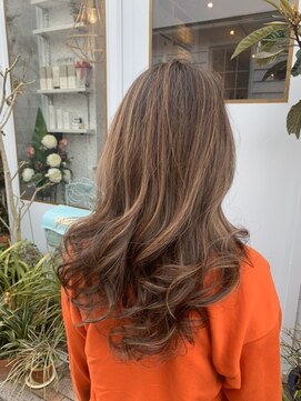 ダマーニ 表参道(DAMANI) グラデーションデザインカラー×ハイライト。