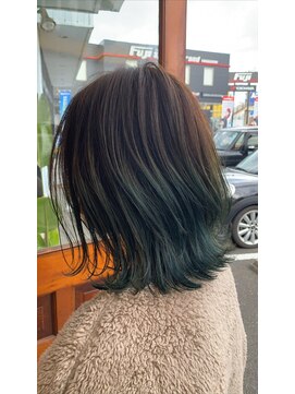 クルニエ(crenier) crenierで作る毛先ミドリのボブルフ●