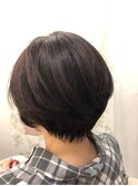 前下がりのショートボブスタイル