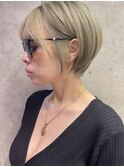 ハイトーンペールミントグリーンショートボブあゆ風担当カタダ