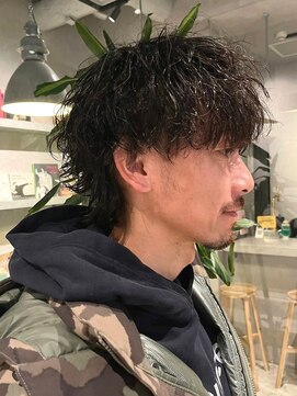 メンズサロン ブロック(Men's Salon bloc) ツイストスパイラルパーマ　黒髪　マッシュ　ツーブロック