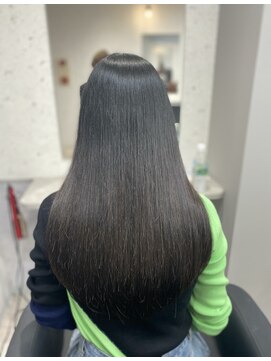 アデプト 北千住店(adept) ★絹髪/艶髪/美髪/髪質改善/縮毛矯正/アッシュカラー【北千住】