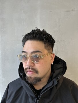 フランクスバーバーリザーブ 人形町店(FRANK’S BARBER RESERVE) 宮城リョータ風フェードパーマH