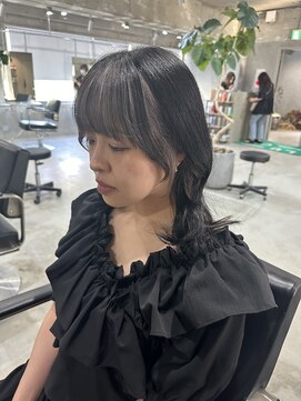 ラック(LUCK) レイヤーぱっつん前髪ステップボーンカットシルキー船橋/韓国