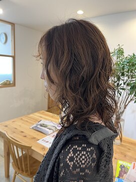 マルコ(marco) ウルフカット×パーマ