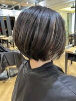 ワン ウェイブ(one wave) ハイライト×ショートボブ