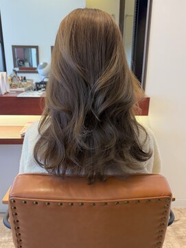 マーリャヘアー(mallia hair) レイヤースタイルレイヤーカットロングレイヤー小顔スタイル