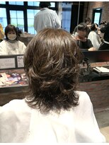 オーガニック アトリエ 大宮(organic+atelier)&nbsp;大人可愛い艶カラーカーキベージュブラウンミニウルフ