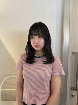 アム(amu) レイヤーカット/ミディアムレイヤー/ブリーチなしカラー/透明感