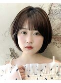 《岩田莉奈》地毛風縮毛矯正 ひし形ショートボブ 白髪染め 新宿