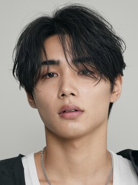 フィフス(fifth) ニュアンスフェザーパーマ毛流れセンターパートfifth原宿20代