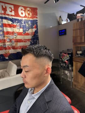 サンアンドマーリィズバーバー 駅前店(SON&MARLEY'S BAR BER) フェザーアップ/本厚木/フェード