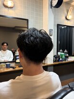 ザ ブライト バーバー(The BRIGHT BARBER)&nbsp;センターパート　ニュアンスパーマ