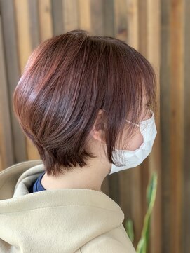 クオリス 上板橋店(QUALIS) レッドブラウン/ツヤ髪 前下がりショートボブ/ひし形シルエット