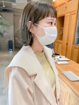 リコ(liko)&nbsp;オリーブベージュ×オン眉