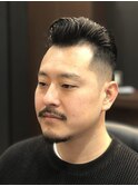 ＜理容室＞スーツ短髪パーマツーブロック束感モテる黒髪