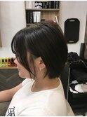 耳掛けショートボブ